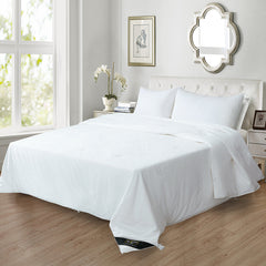 100% Mulberry Silk Duvet On Bed