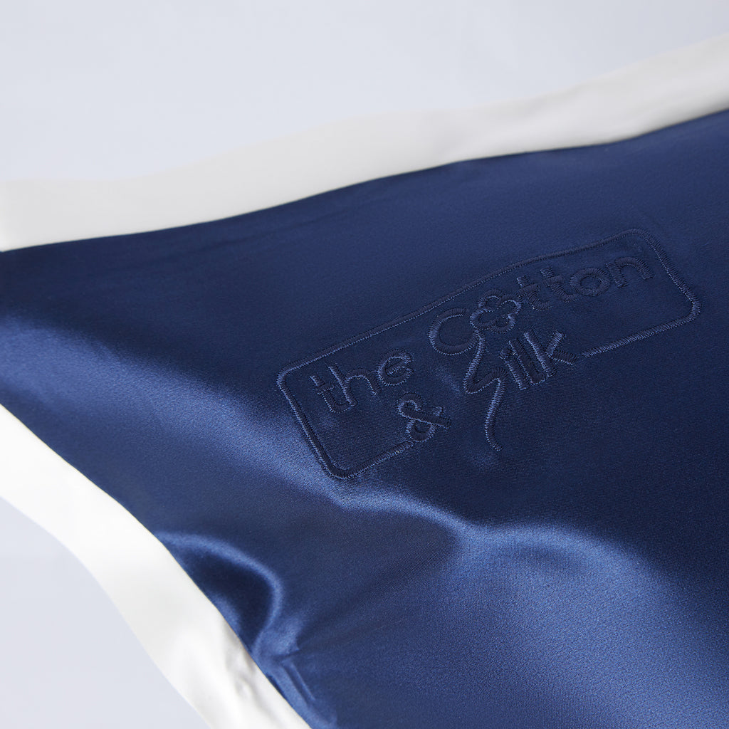 [Outlets] King-size 22 Momme Mulberry Silk Pillow Sham - Navy Blue + Cream
